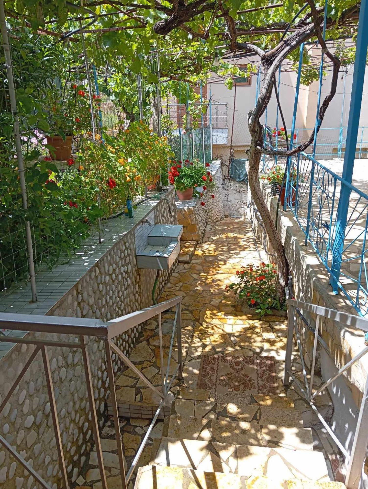Relaxation Place Hotel Himare Exterior foto